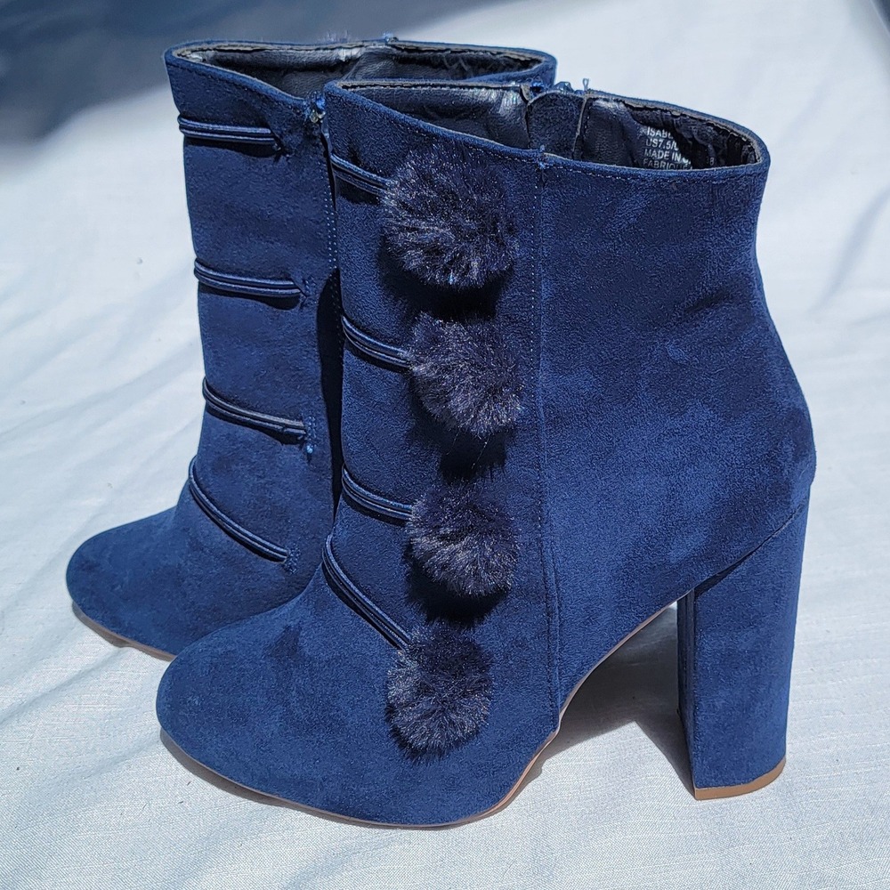 Isabella Navy Blue Faux Suede Pom Pom Ankle Boots Block Heel Size 7.5 Just Fab